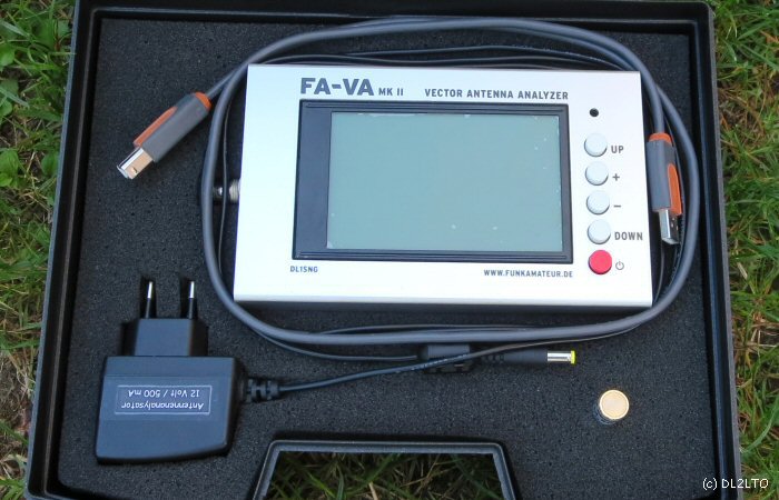 FA-VAA & Netzteil & USB-Kabel in der Transport-Box