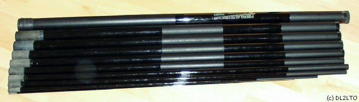 zerlegter Mast in seine Segmente